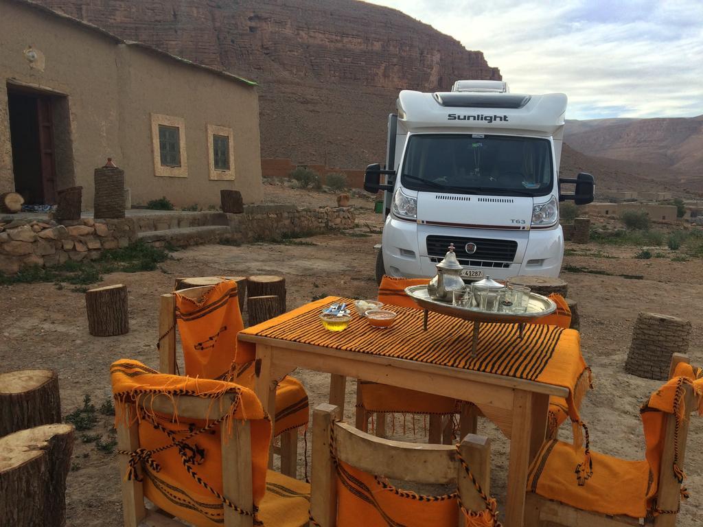 Gite D'Etape Traditionnel Berbere Ifri エクステリア 写真