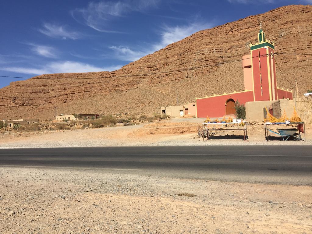 Gite D'Etape Traditionnel Berbere Ifri エクステリア 写真